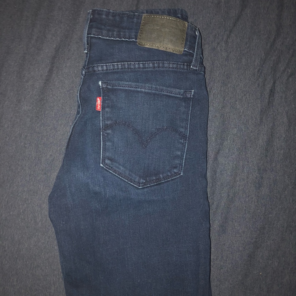 skinny 711 levi jeans